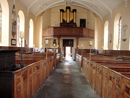 Worcester - St. Swithun - Looking West